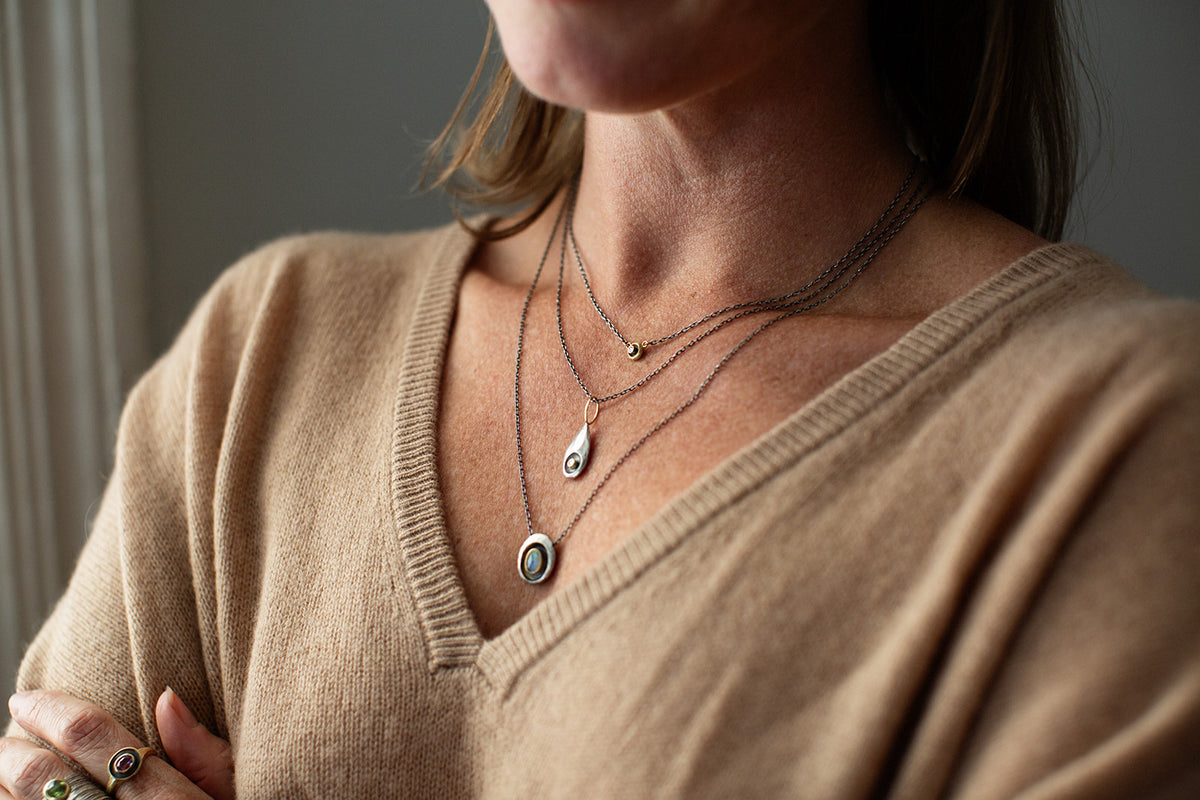 Textured Teardrop Dip Necklace with Diamond