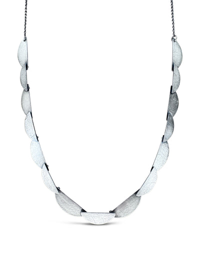 Scalloped Collar in Silver