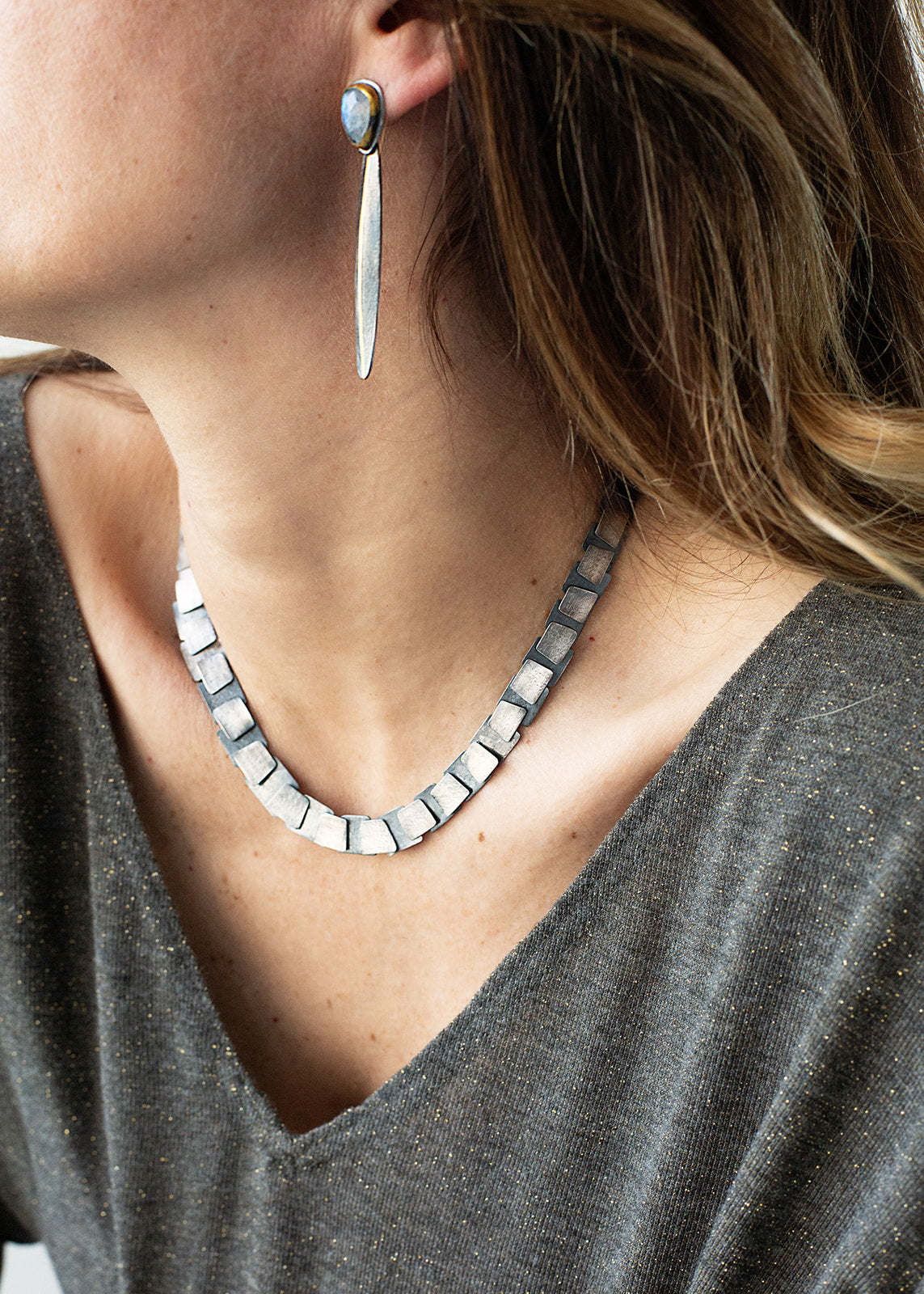 Pivot Necklace in Textured Silver